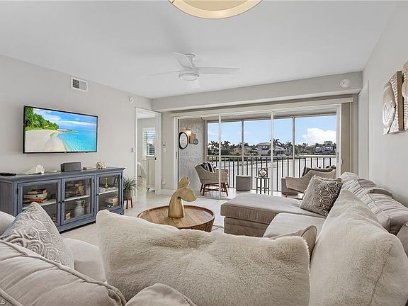 2nd image of 10682 Gulf Shore DR #C-201