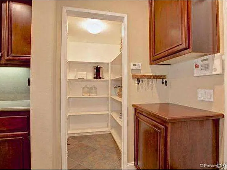 169 Topaz — Photo 9
