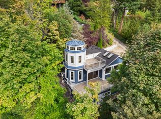 8233 W Mercer Way, Mercer Island, WA 98040