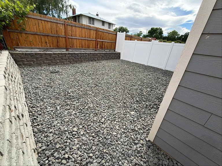 1900 W Mead Ave #2 — Photo 21