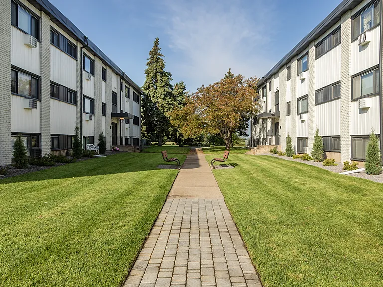 4750 Central Ave NE #30 — Photo 44