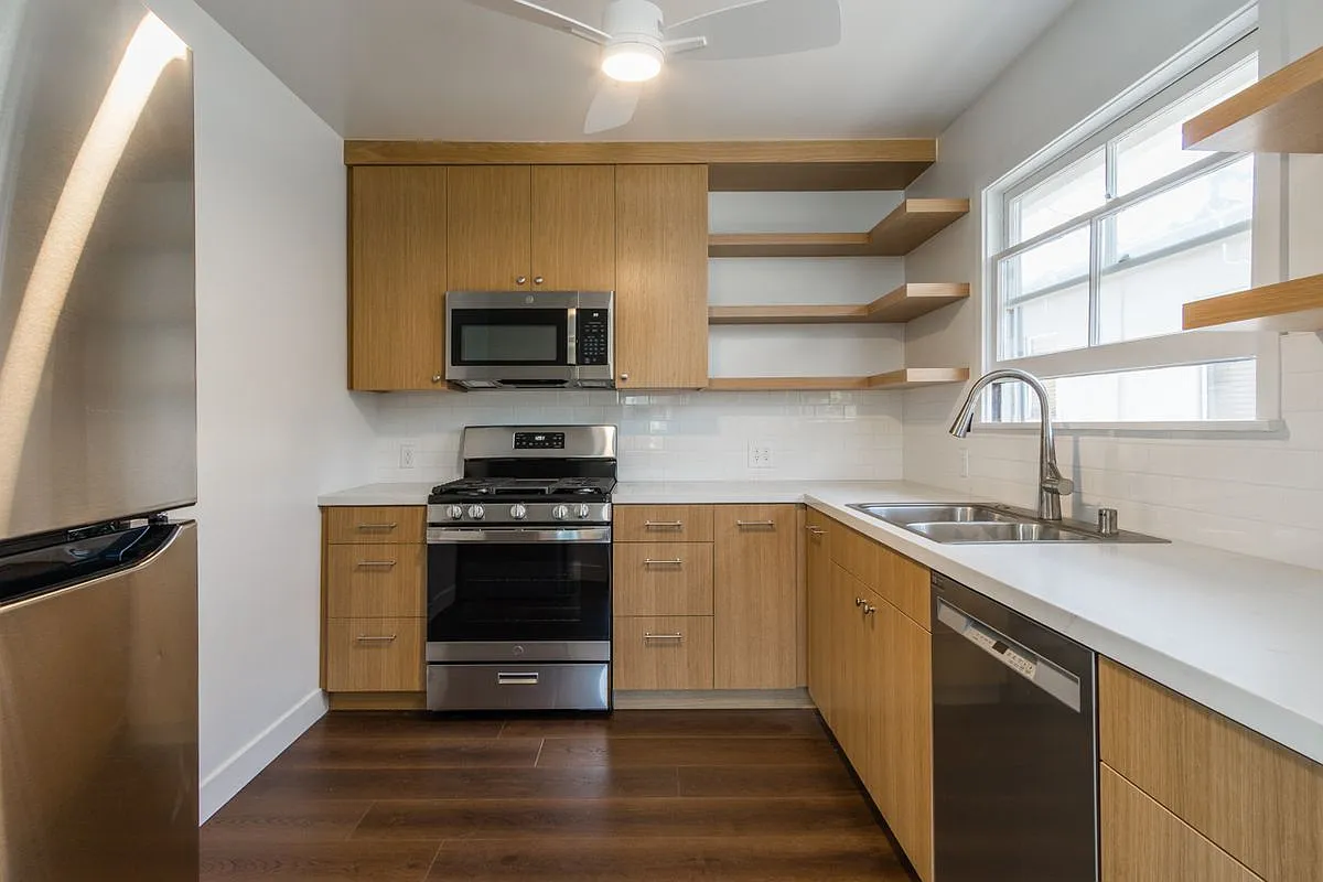 1 bed, 1.0 bath, 600 sqft, $2,300 — Photo 1