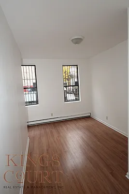 Rented by Kings Court Real Estate | media 18