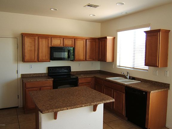 3rd image of 3856 W Desert Creek Ct