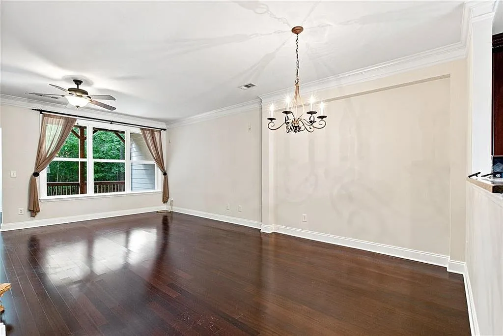 3 bed, 3.5 bath, 2798 sqft, $2,700 — Photo 4
