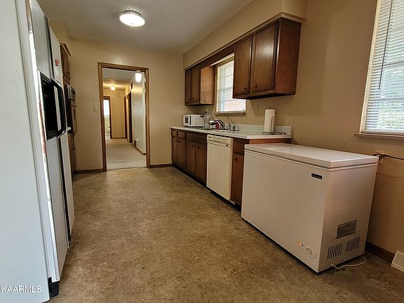 5th image of 415 Appalachia Dr