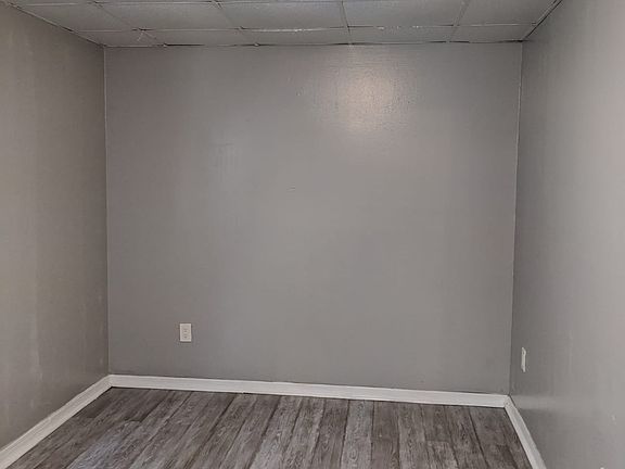 3rd image of 809 9th Ave N APT 3
