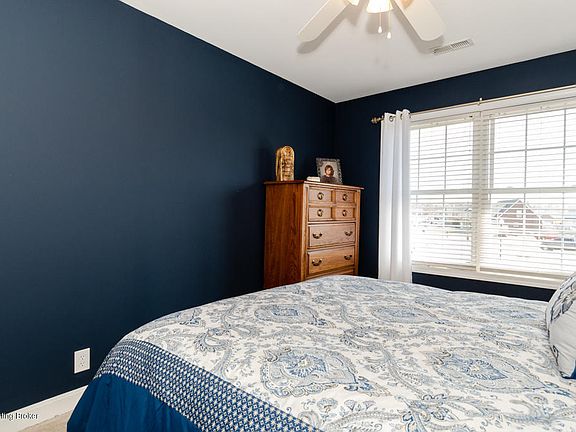 5th image of 307 Bentwood Dr