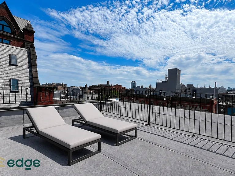 167 N 6th St #4B — Photo 3