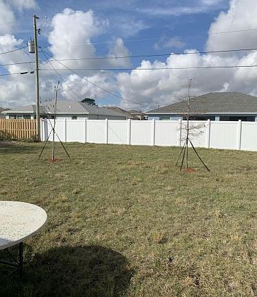 4th image of 4418 SW Savona Blvd