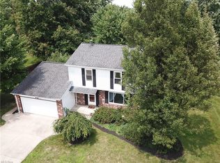 959 Sherwood Dr, Macedonia, OH 44056