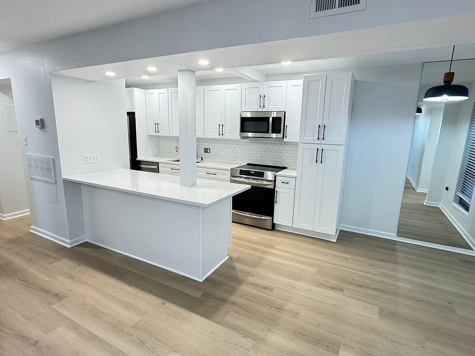 1st image of 5016 Sardis Rd APT E