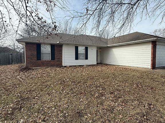 2nd image of 2101 Osage Dr