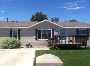 430 E Northern Ave, Plentywood, MT 59254