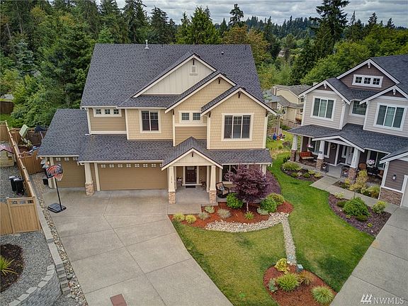 3rd image of 3810 Victoria Lane Ct