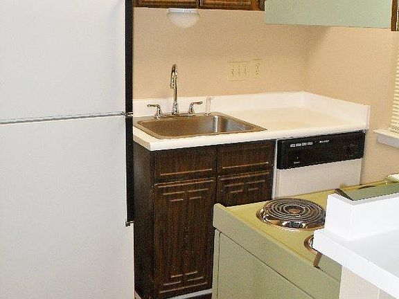 3rd image of 4206 Avenue A APT 106