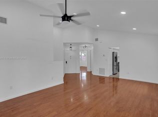 800 SW 113th Ter #80, Hollywood, FL 33025
