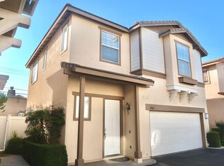 2044 W Blue Violet Ct, Anaheim, CA 92801