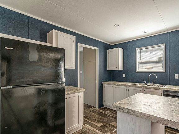 3rd image of 1704 Mlk Jr Blvd #142A