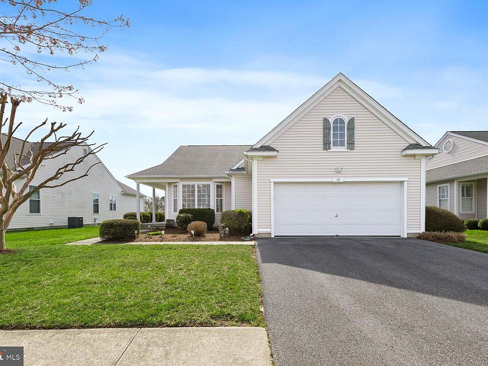 1st image of 13 Avebury Ct
