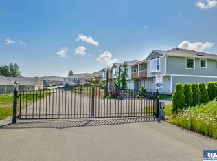 484 Big Leaf Loop, Sequim, WA 98382