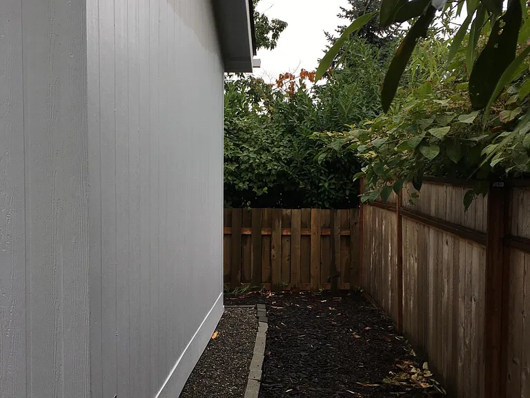 7462 SE 70th Ave #B — Photo 9