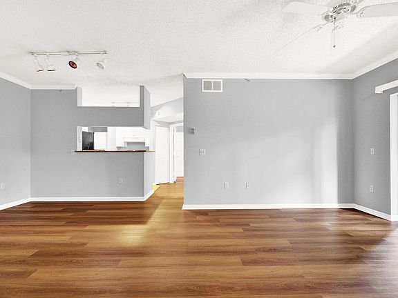 5th image of 3106 Tuscany Way