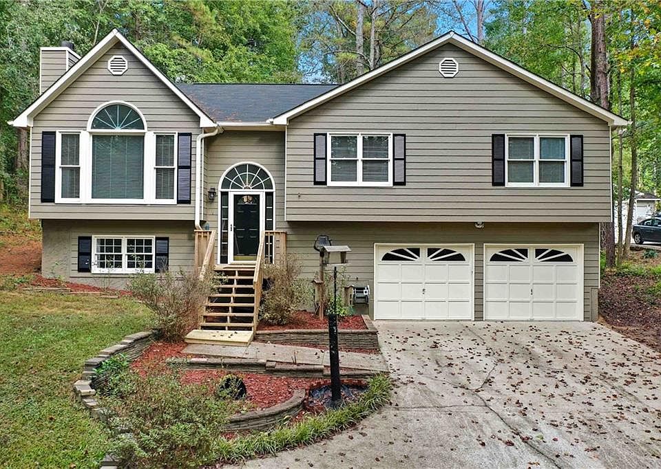 1st image of 340 Garretts Dr
