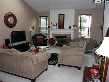 4th image of 763 Sandlewood Ln