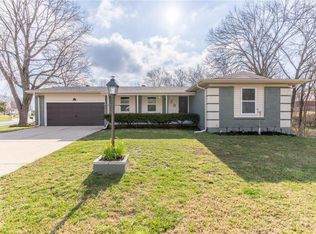 28 Brookwood Dr, Fenton, MO