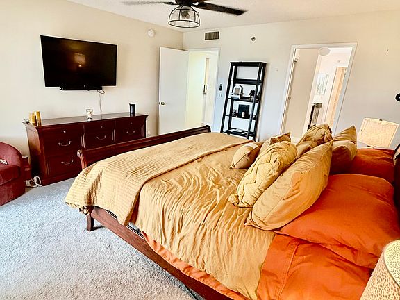 5th image of 7380 S Oriole Boulevard #606