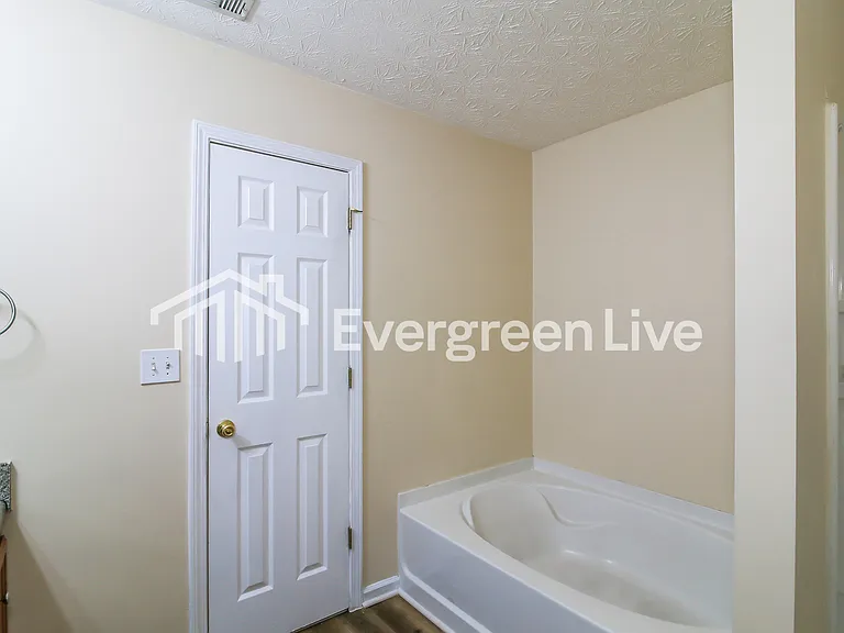 1476 Keystone Dr — Photo 13