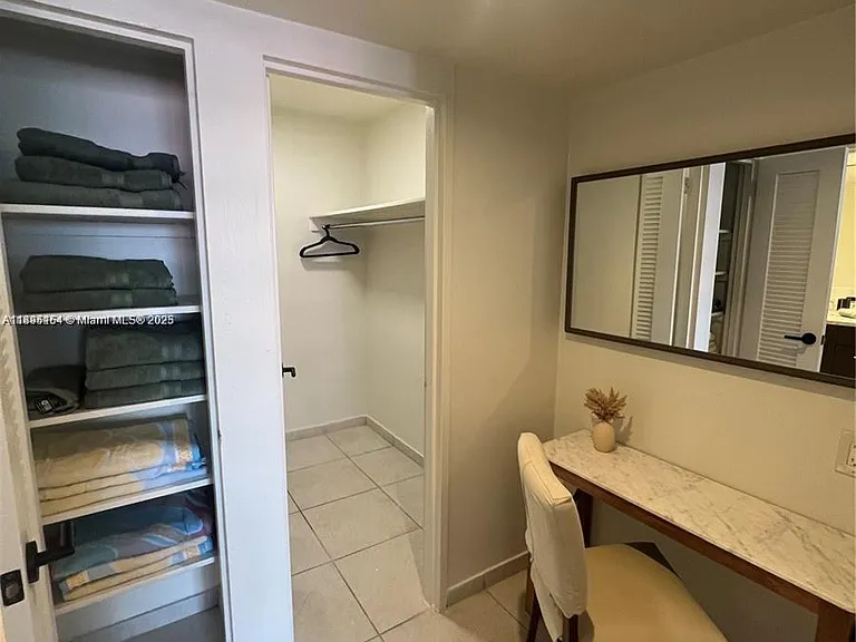 5161 Collins Ave #1211 — Photo 12