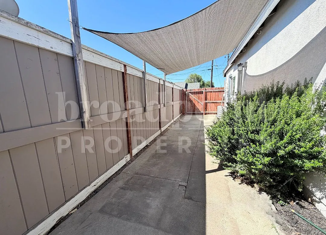 Studio, $1,495 — Photo 4