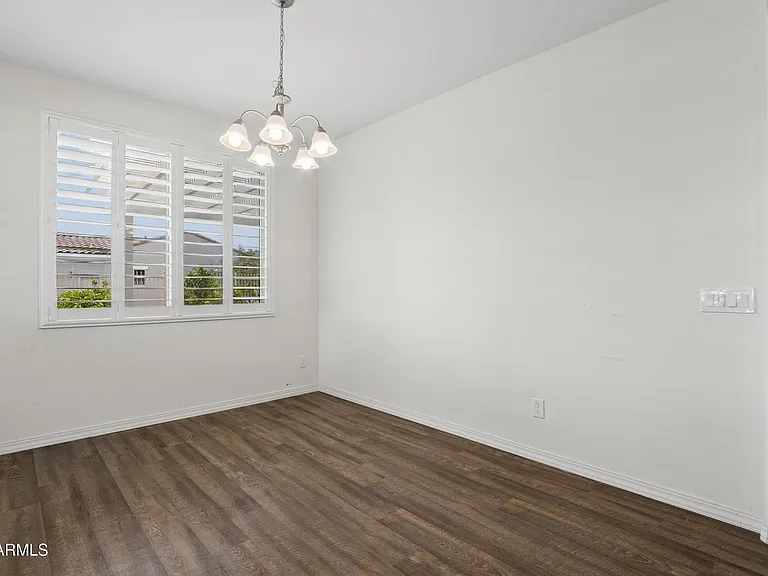17863 W Hiddenview Dr — Photo 15