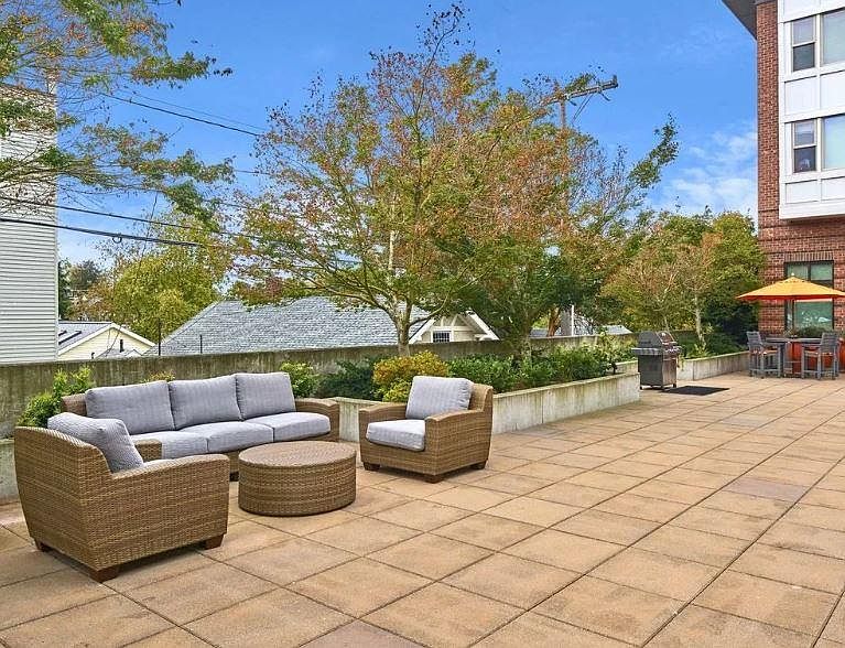 1529 Queen Anne Ave N APT 320, Seattle, WA 98109 Zillow