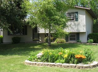 3116 Sheldon Dr, Oshkosh, WI 54904