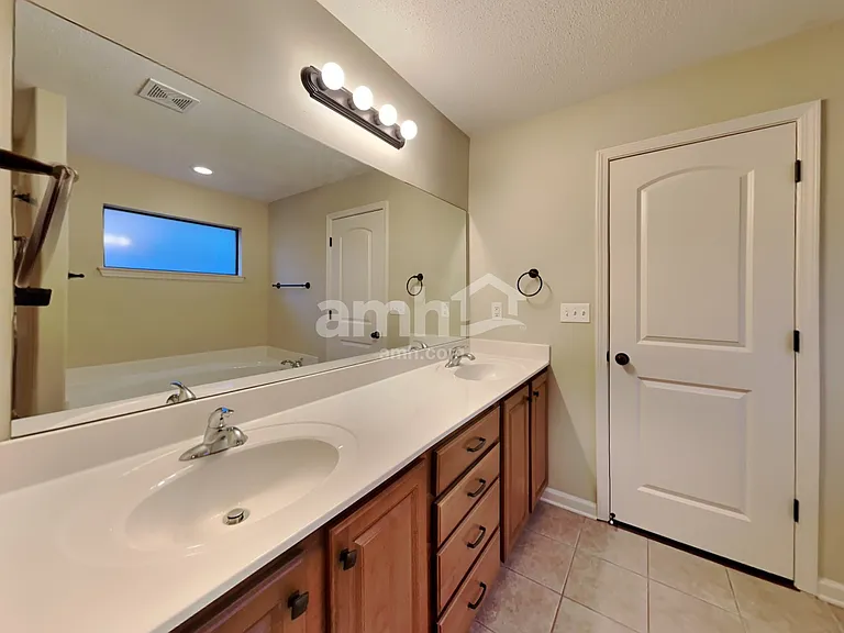 7708 Romero Dr — Photo 12