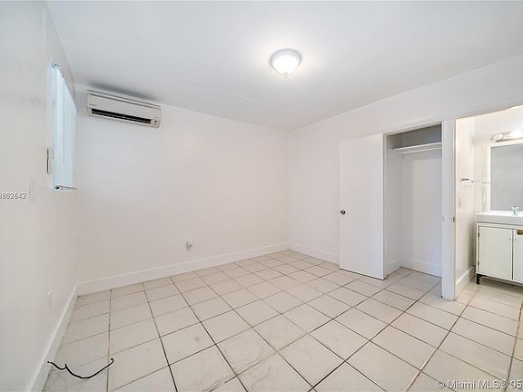 2nd image of 5305 Biscayne Blvd #109
