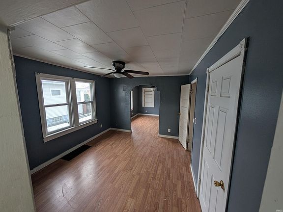 5th image of 730 Camden St