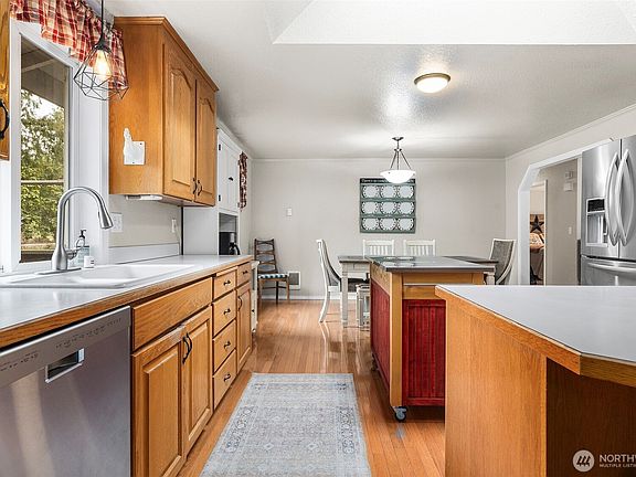 3rd image of 34915 38th Avenue Ct E