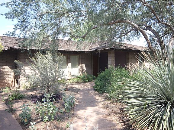 2052 E Hermosa Drive