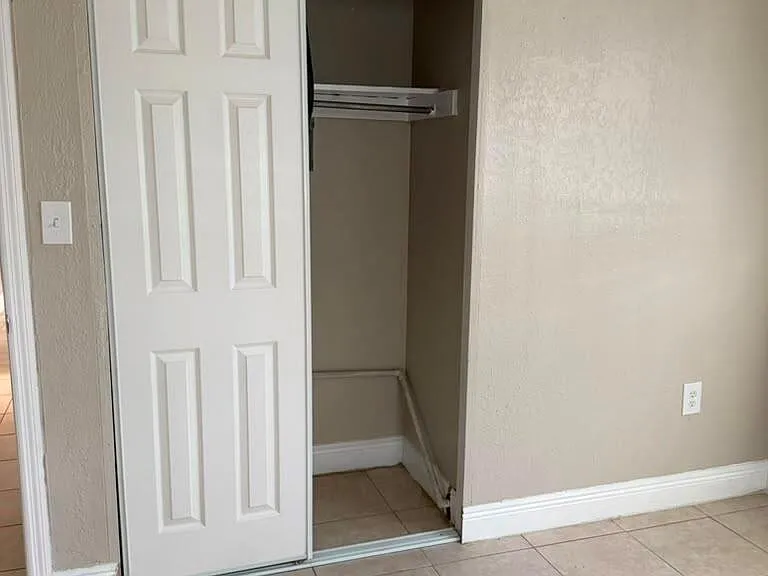 9519 Birmingham Dr — Photo 2