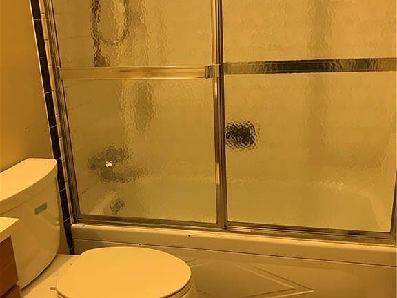 5th image of 1405 W 24th St