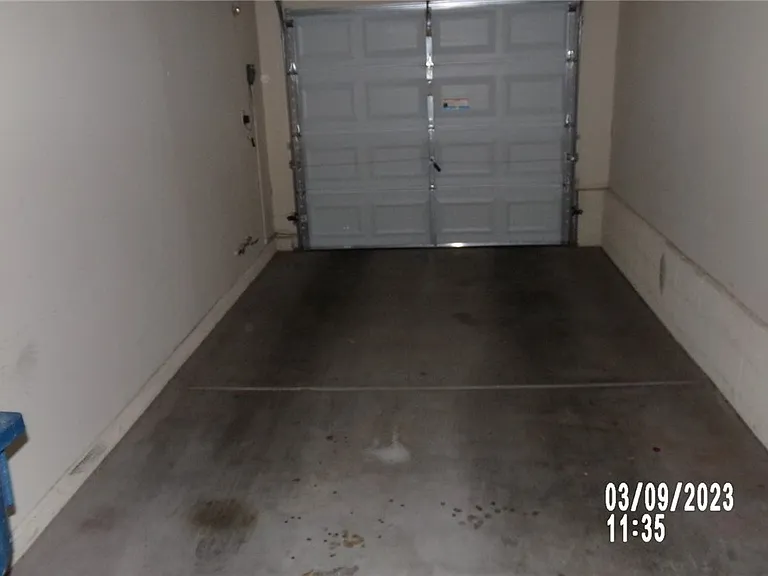 255 Intellectual Ct — Photo 8