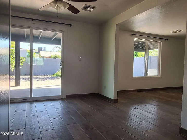 3702 E Thunderbird Rd — Photo 5