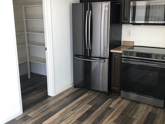 4th image of 5005 Sunny Ridge Ln