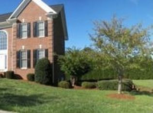 2102 Sipe Rd, Hickory, NC 28613
