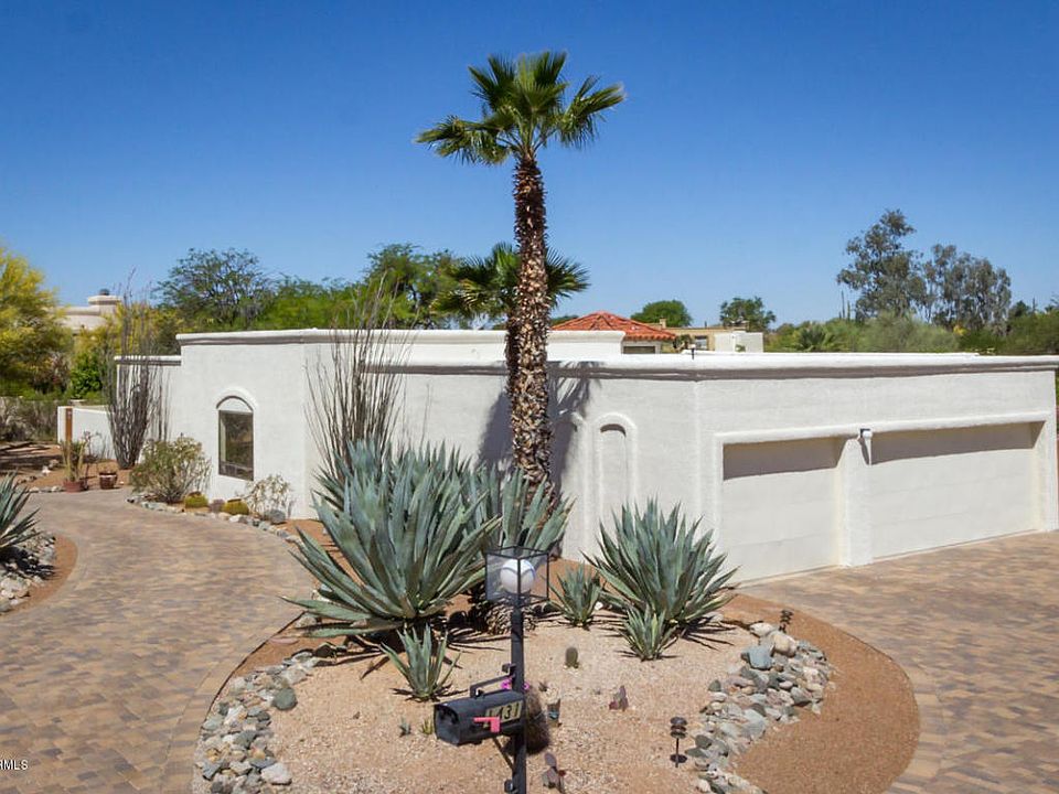 2nd image of 1431 E Paseo Del Zorro