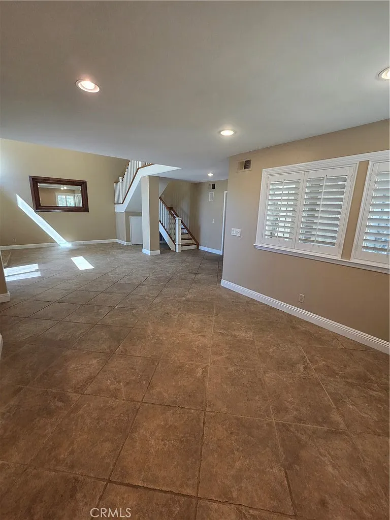 3 bed, 2.5 bath, 1846 sqft, $4,750 — Photo 2